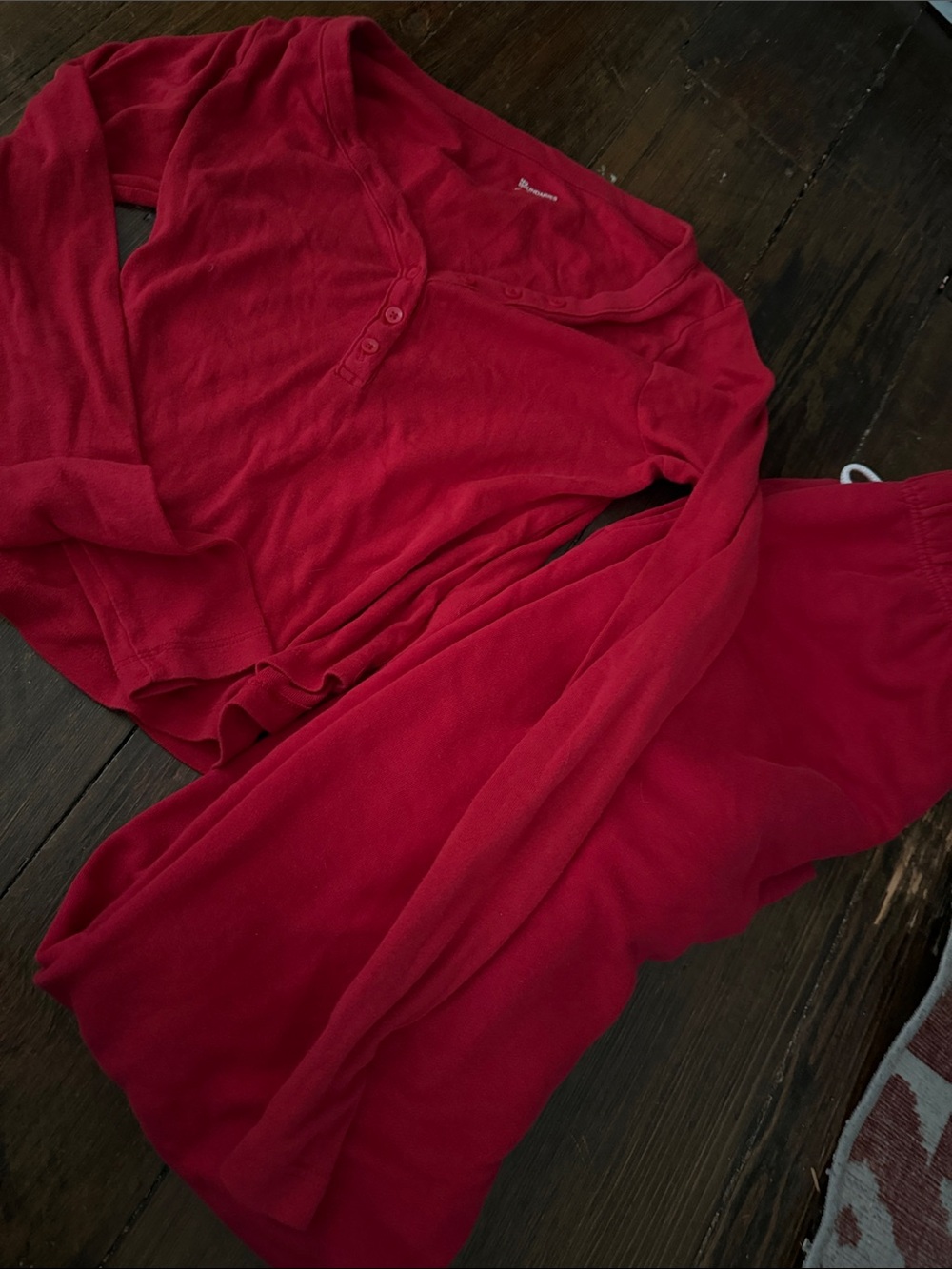 No Boundaries Red Henley Pajama Top & Lounge Pants Set